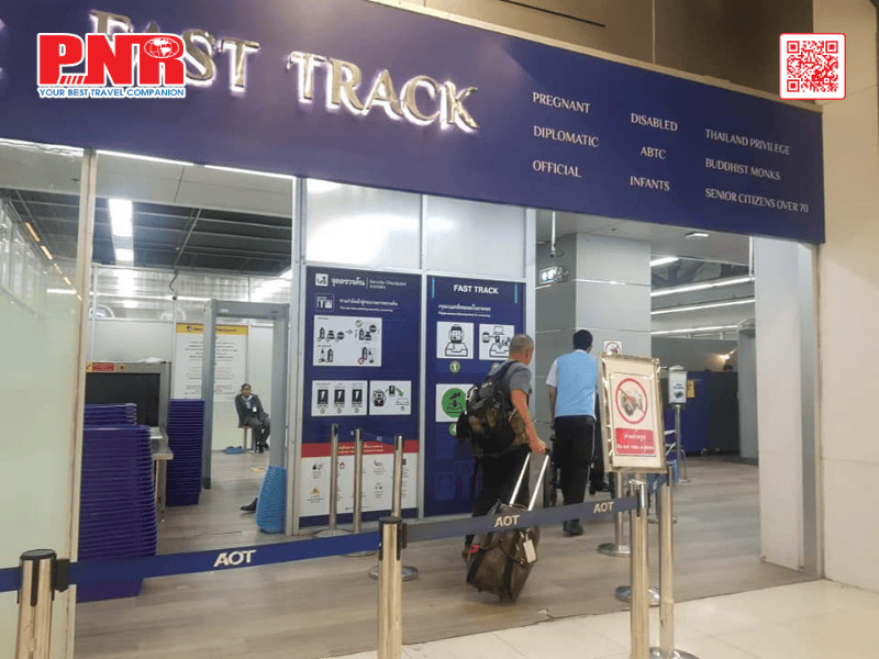 huong-dan-dang-ky-dich-vu-fast-track-danh-cho-ban