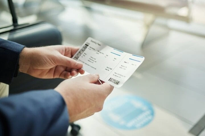 Tìm hiểu trước về các loại vé và chi phí phát sinh trong quá trình bay